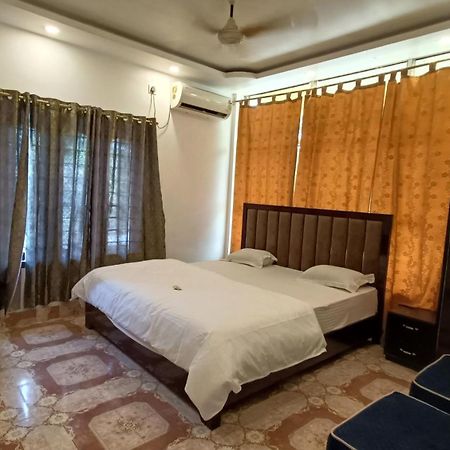 Hotel Santi Palace Bokakhat Ngoại thất bức ảnh