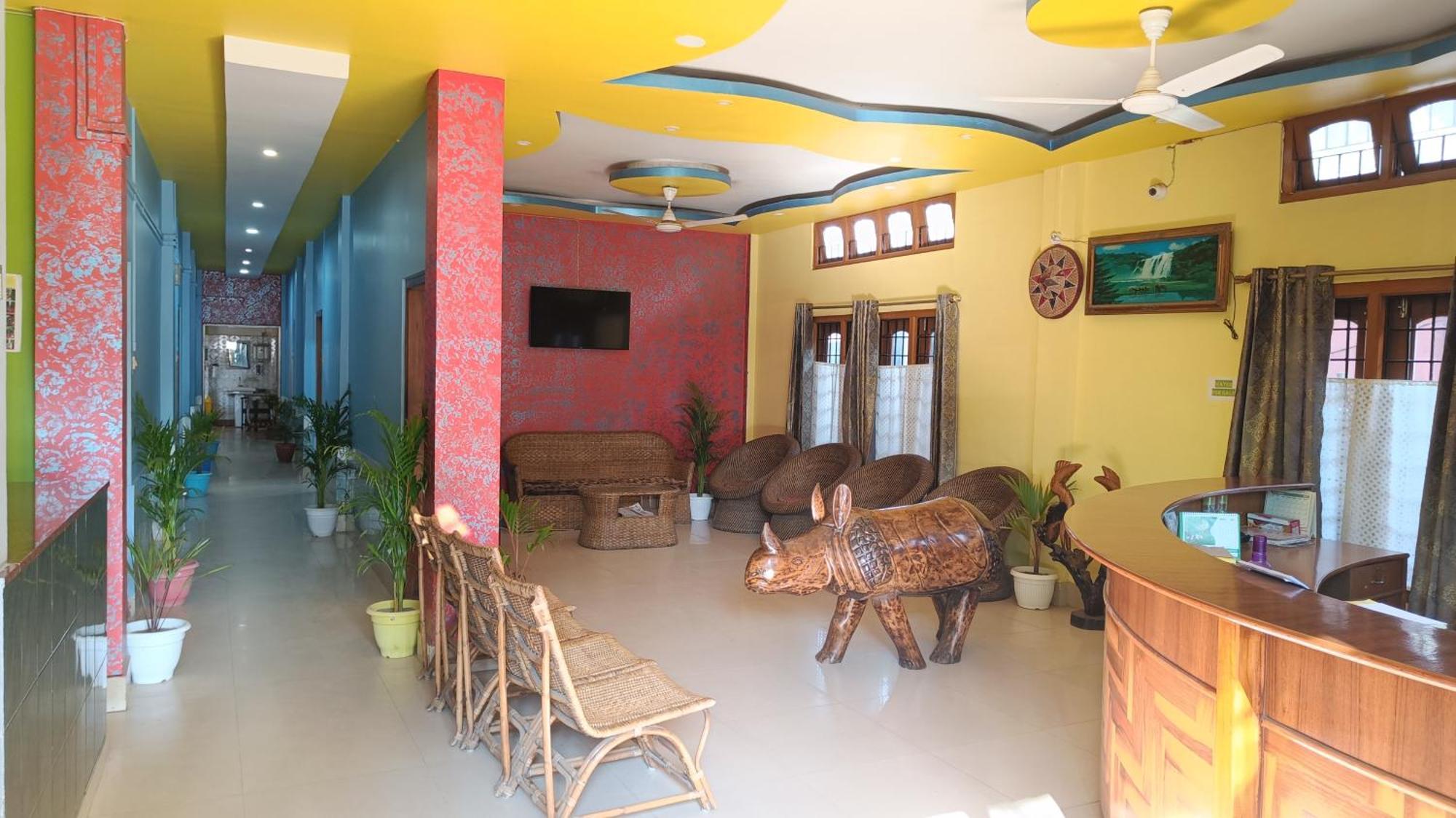 Hotel Santi Palace Bokakhat Ngoại thất bức ảnh