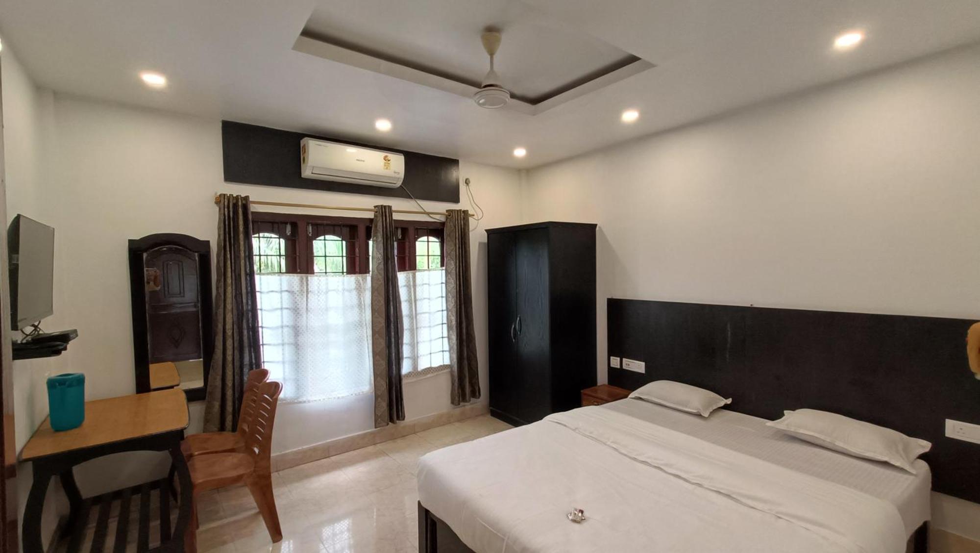 Hotel Santi Palace Bokakhat Ngoại thất bức ảnh